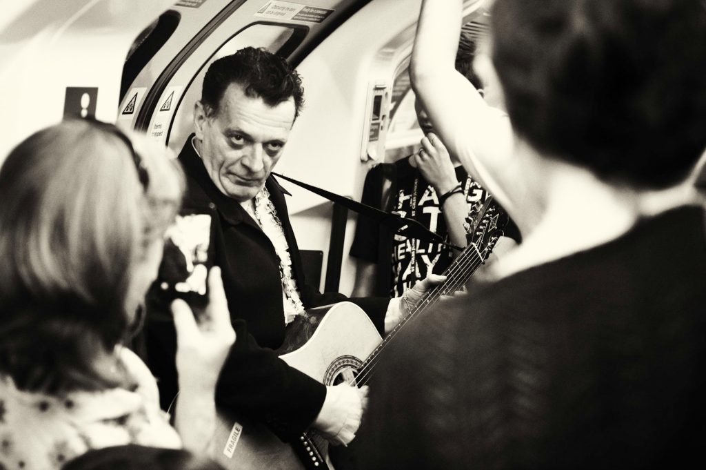 Foto: © Leif Erling Aasan, "The London Subway Entertainer"